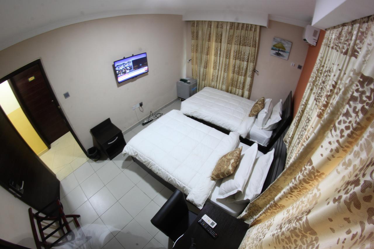 Abeokuta Celia'S Suites מראה חיצוני תמונה