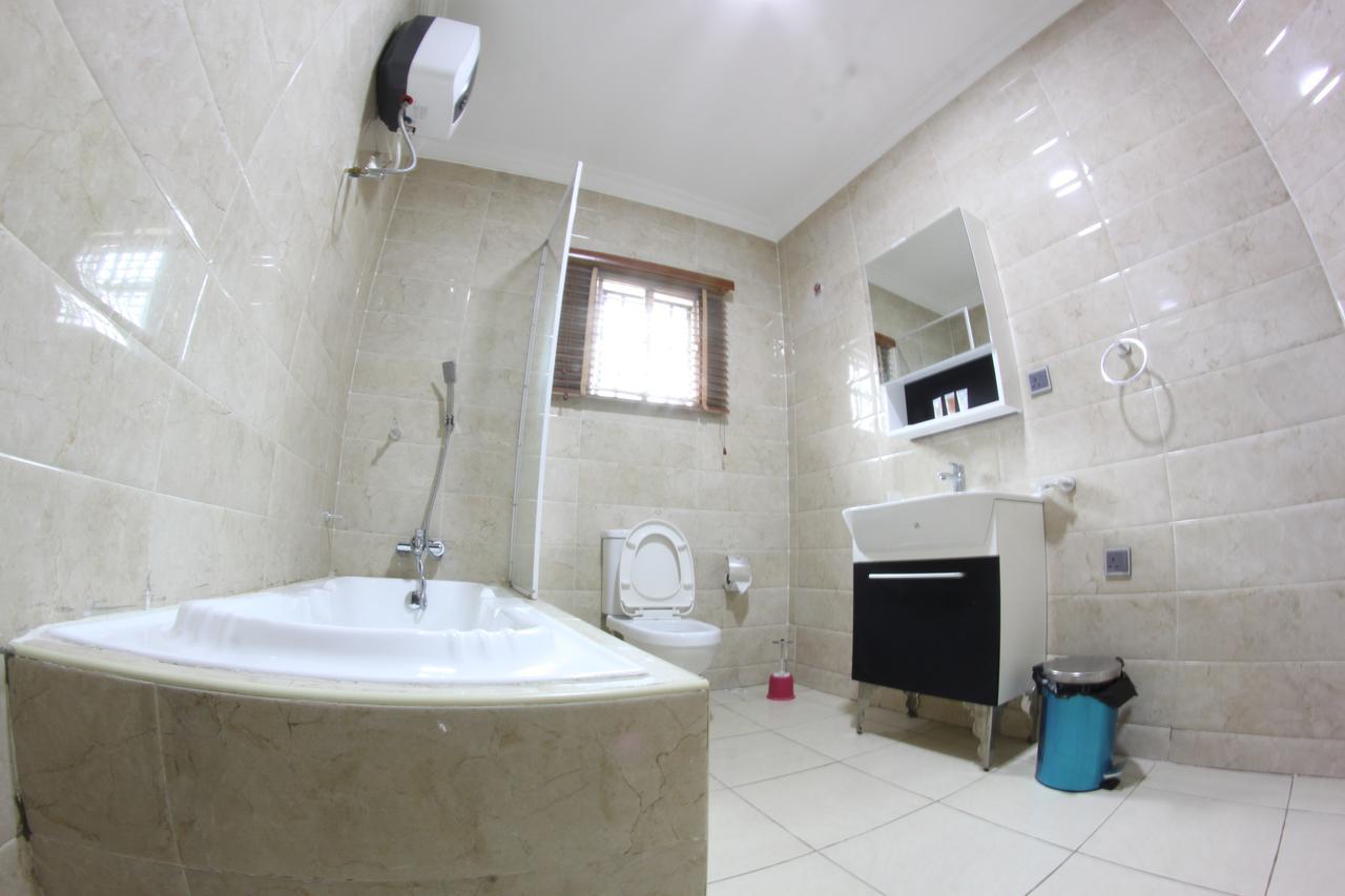 Abeokuta Celia'S Suites מראה חיצוני תמונה